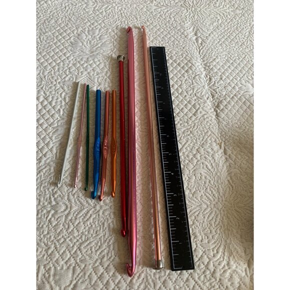 Boye and Susan Bates Crochet Needles Set of 9 #4 - Picture 7 of 11